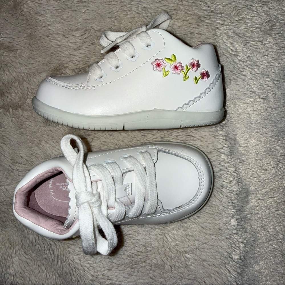 Stride Rite Emilia Leather Booties w Pink Floral Embroidery